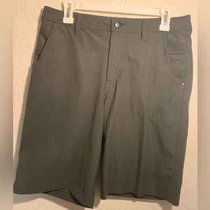 Men’s Lululemon Commission Golf Shorts